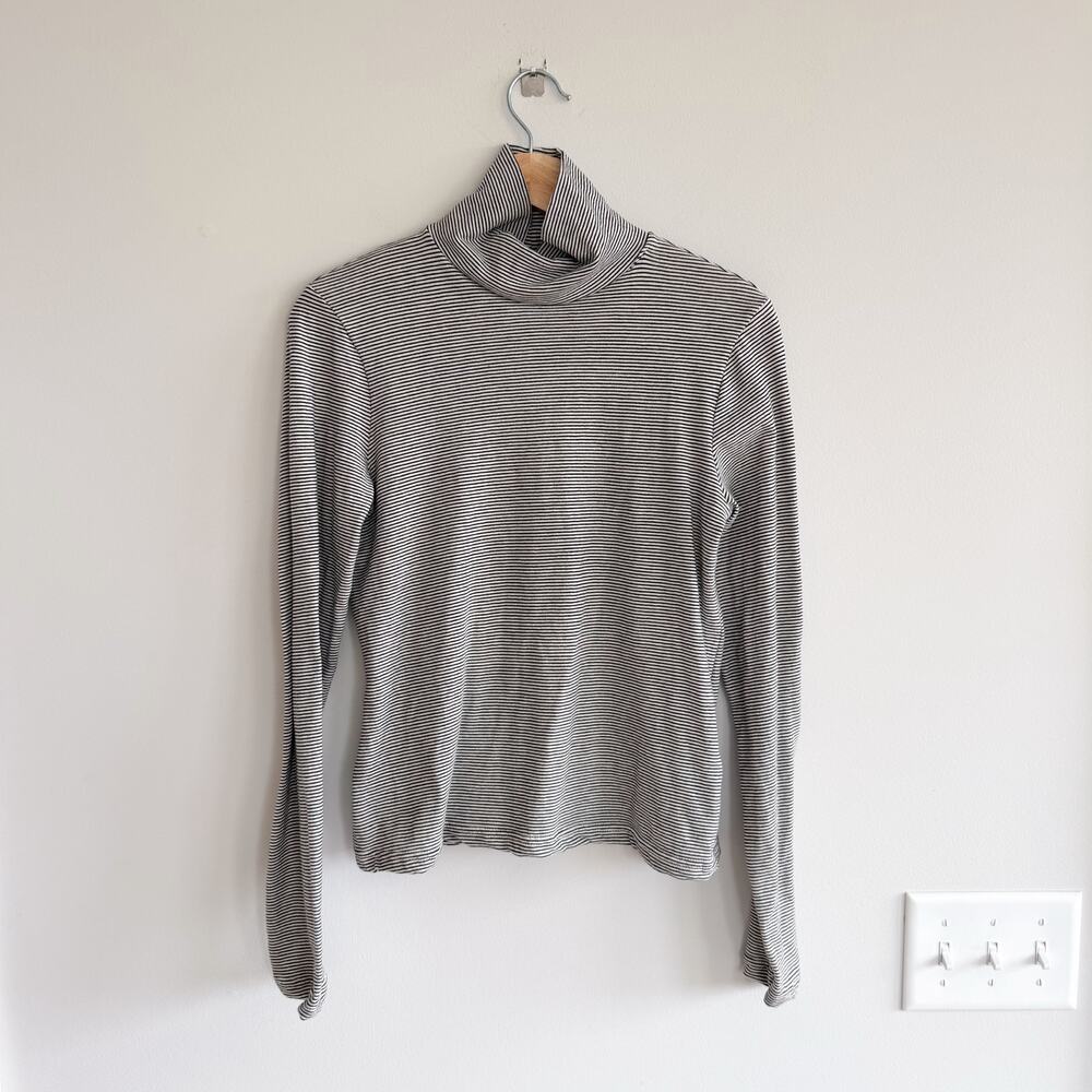 Perfectwhitetee Cindy Stripe Turtleneck Long Sleeve T-Shirt Black White L NWT